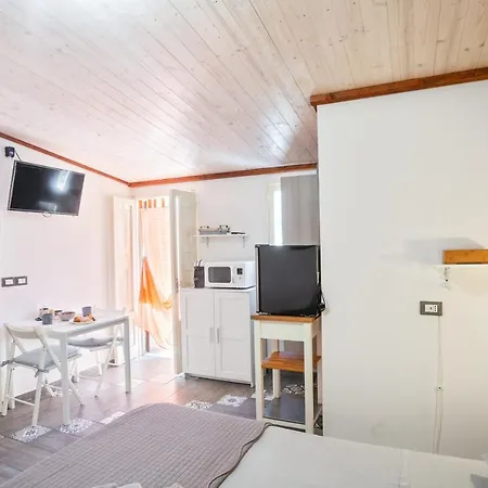 Tiny House 19 Terrace Aparment Apartman Polignano a Mare