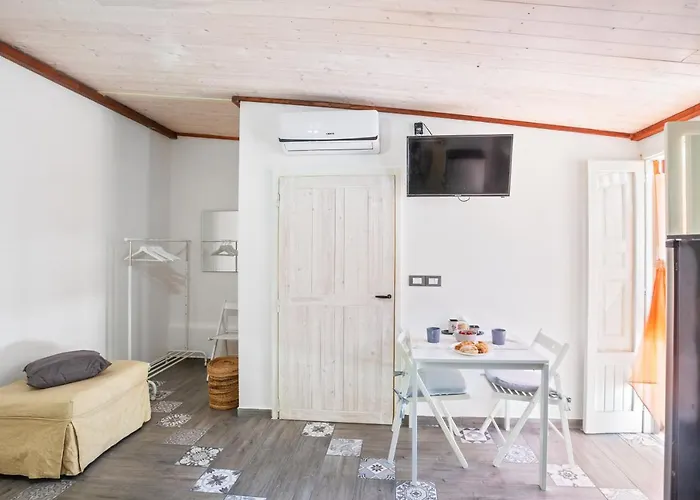 Tiny House 19 Terrace Aparment *