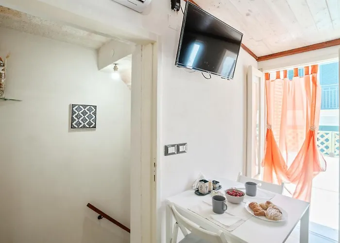 Tiny House 19 Terrace Aparment